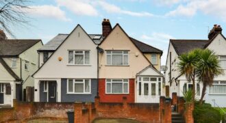 3 Bed semi-detached house for sale